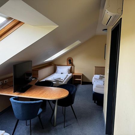 Arthotel Ana Aura Aystetten Exterior foto